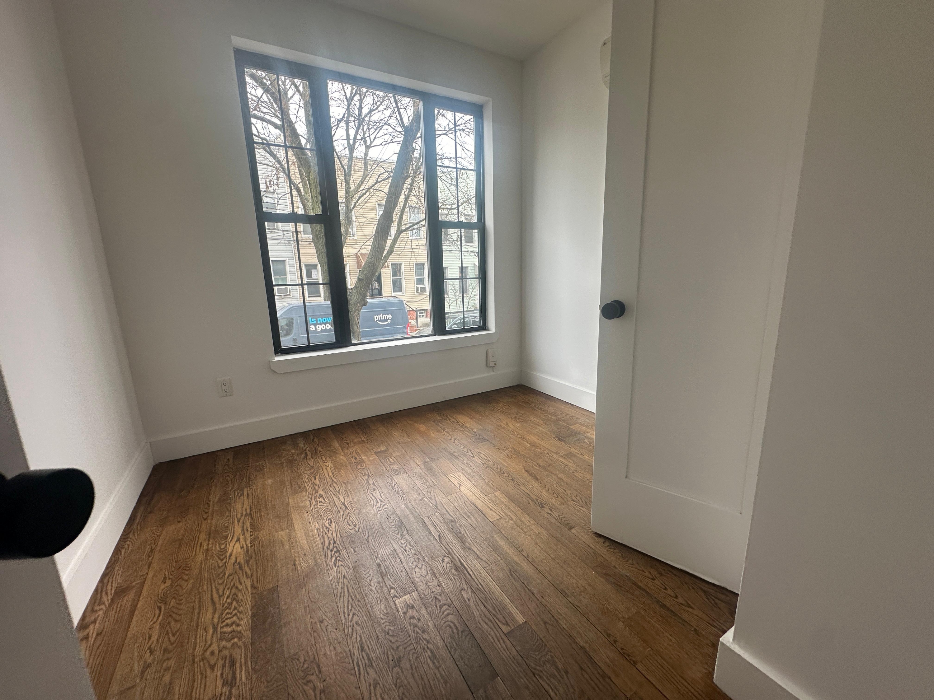 19-15 Palmetto Street - 1 R